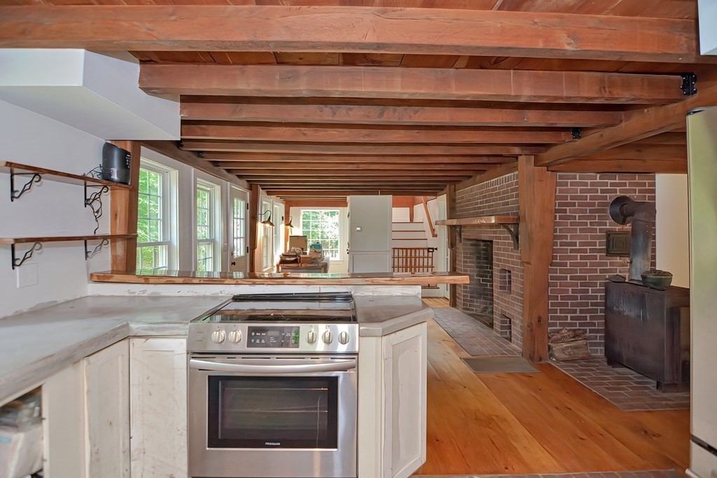 2477 Maple Swamp Road North Dighton, MA 02764 - Photo 5 of 35 Gallery Image 5