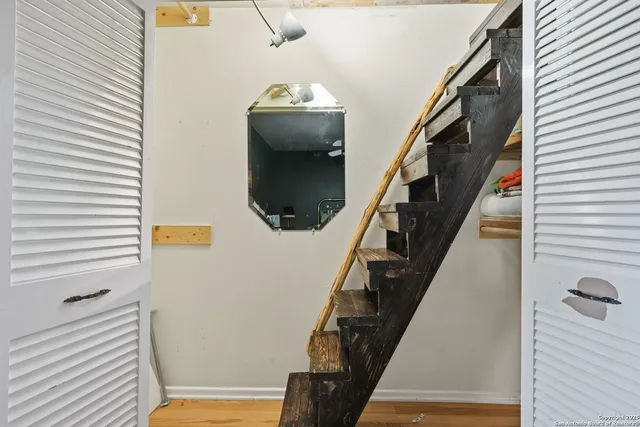 a view of entryway and hall