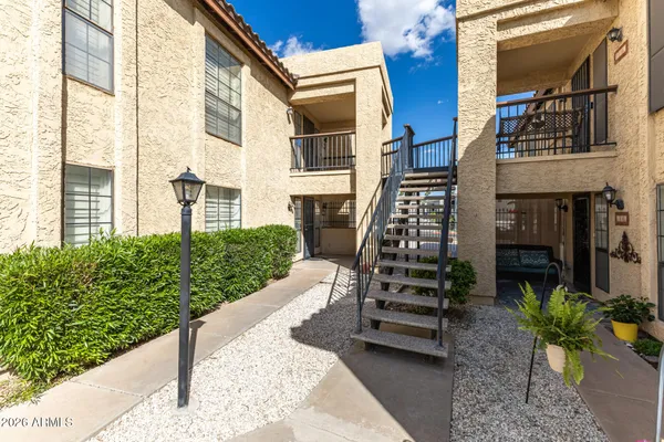 $235,000 | 8231 North 21st Drive, Unit E208, Phoenix, AZ 85021