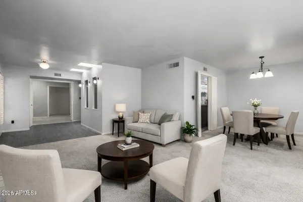 $235,000 | 8231 North 21st Drive, Unit E208, Phoenix, AZ 85021