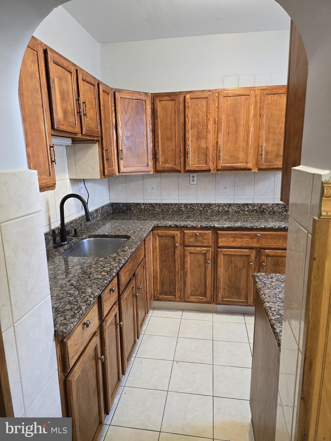 942 North 11th Street Reading, PA 19604 - Photo 15 of 55