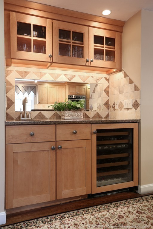 32 Olde Farms Road Boxford, MA 01921 - Photo 7 of 28 a kitchen with granite countertop a stove and a microwave