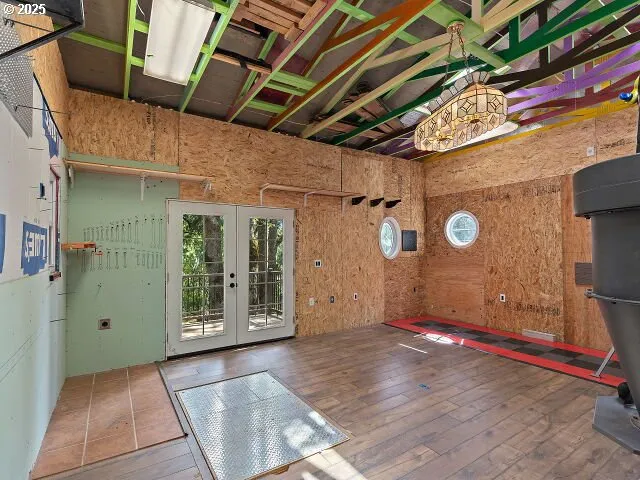 a view of a backyard with garden