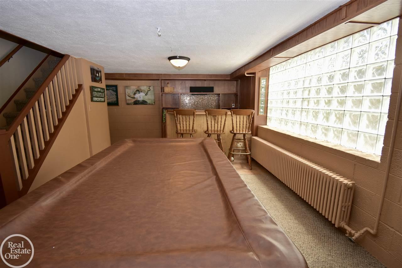 1596 South Renaud Road Grosse Pointe, MI 48236 - Photo 36 of 48 31348359-35.JPG