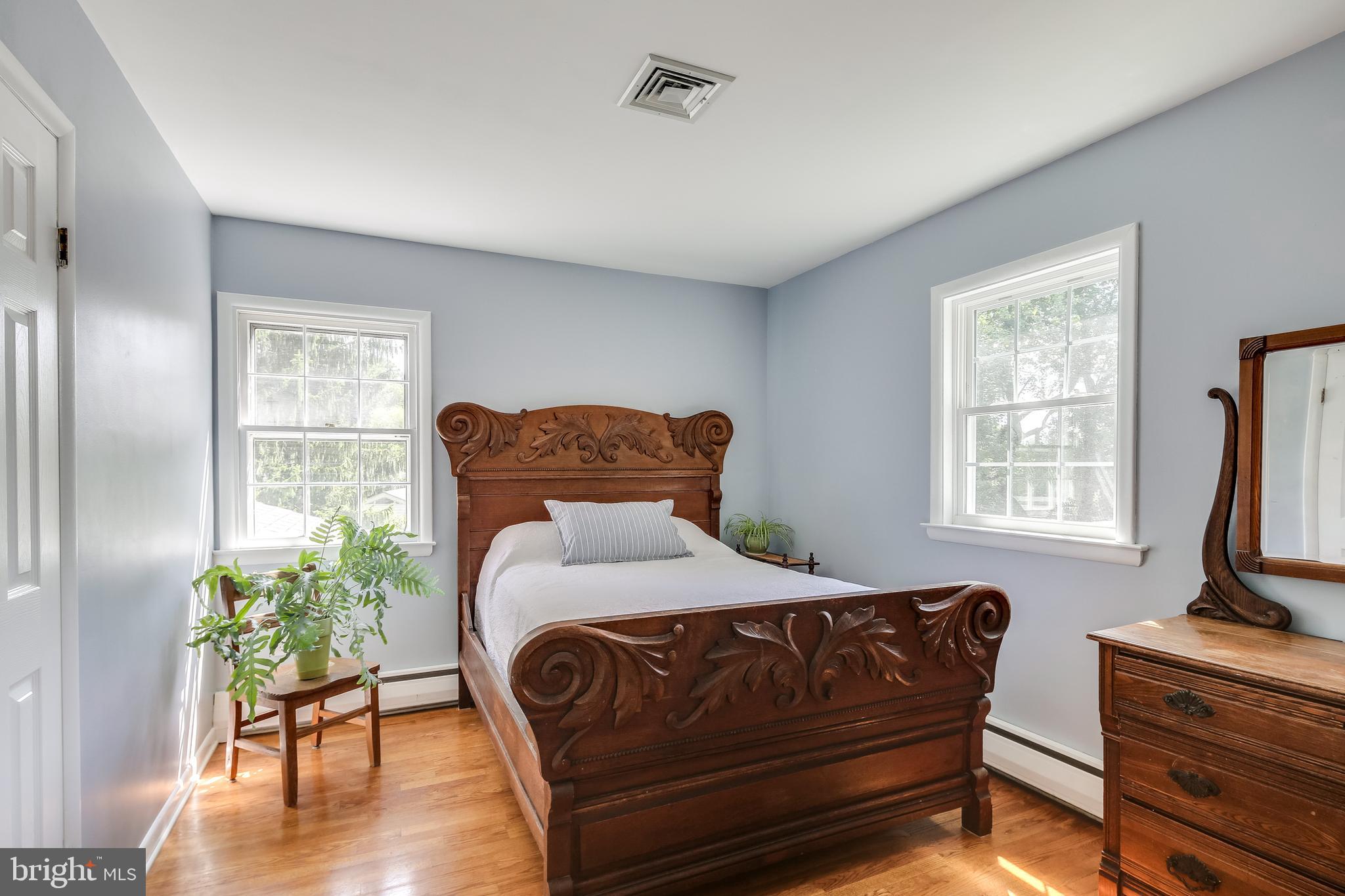 2906 Pinewick Road Ellicott City, MD 21042 - Photo 15 of 31 Gallery Image 15