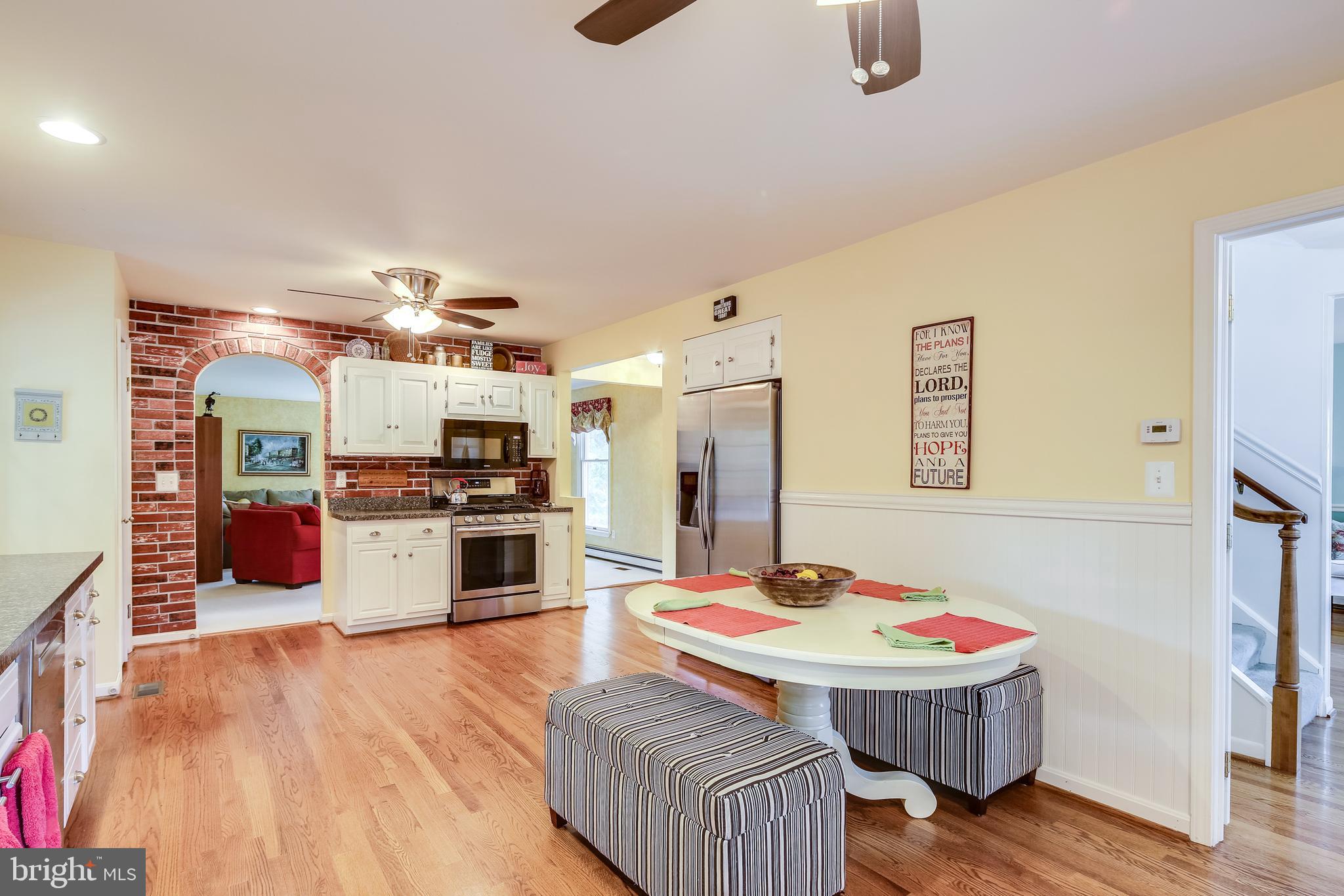 2906 Pinewick Road Ellicott City, MD 21042 - Photo 5 of 31 Gallery Image 5