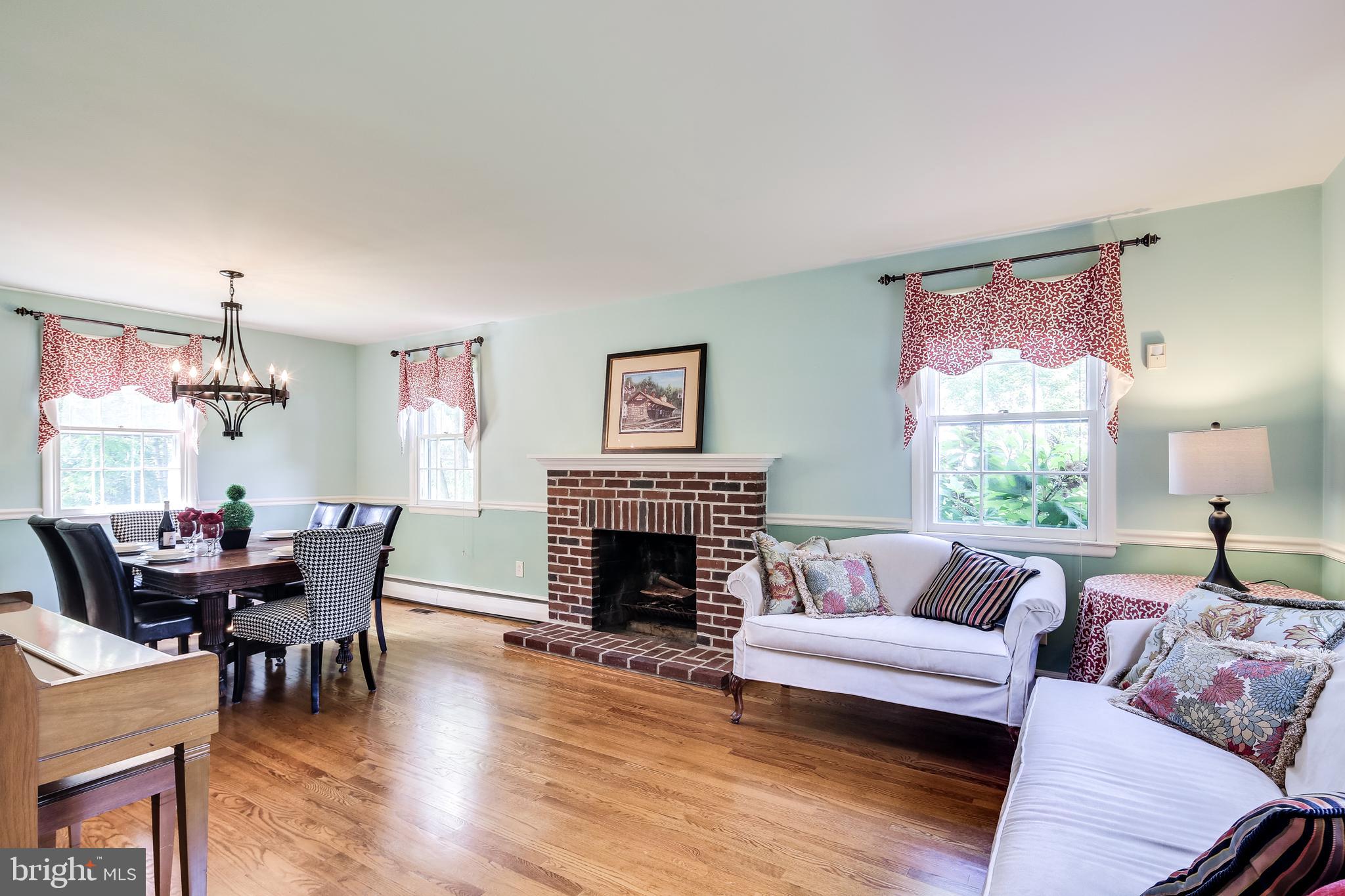 2906 Pinewick Road Ellicott City, MD 21042 - Photo 7 of 31 Gallery Image 7