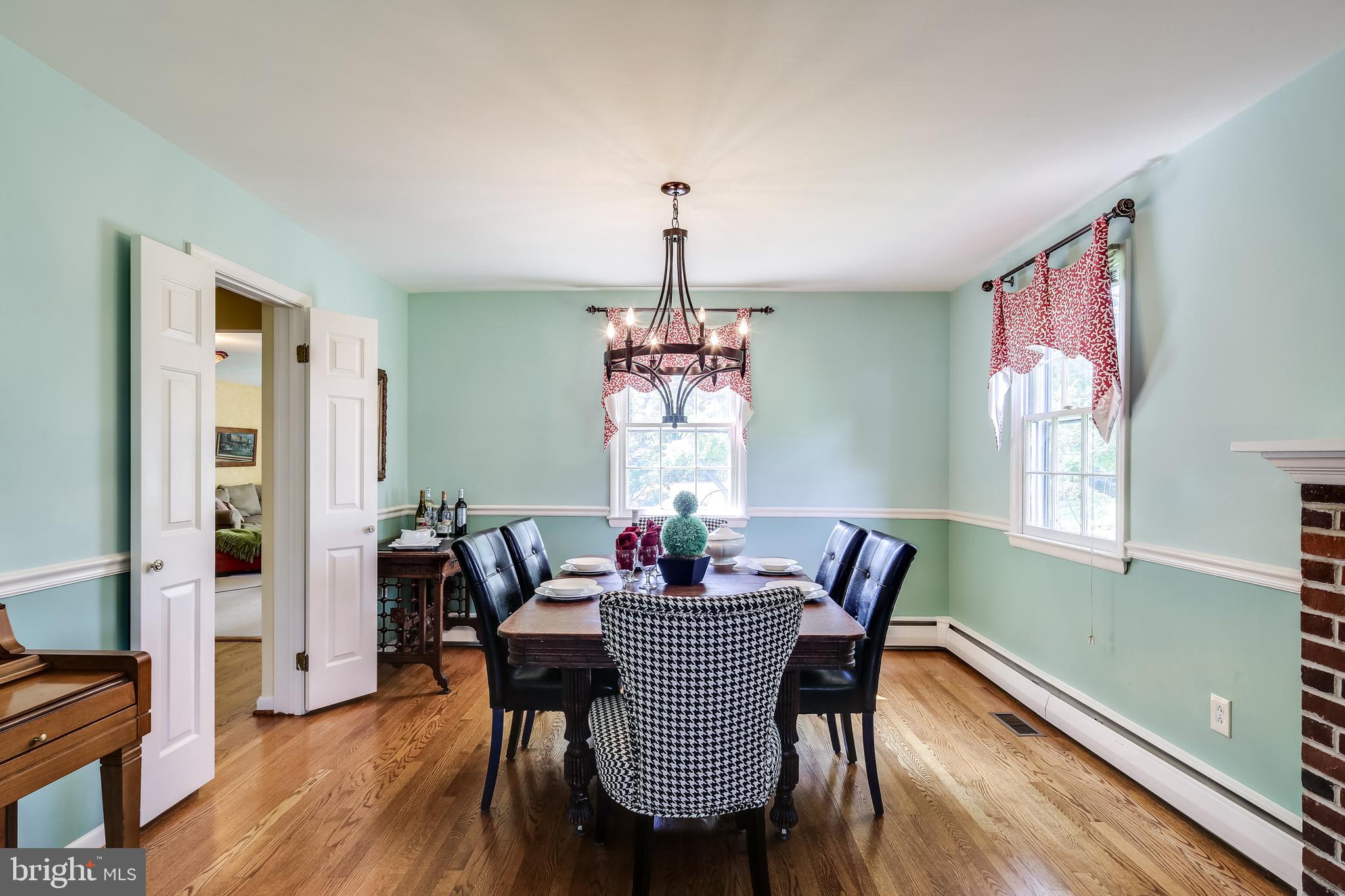 2906 Pinewick Road Ellicott City, MD 21042 - Photo 10 of 31 Gallery Image 10