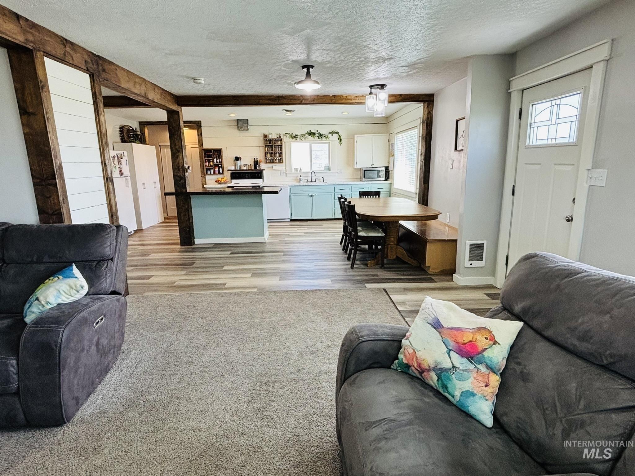 802 South 9th Street Rupert, ID 83350 - Photo 3 of 50