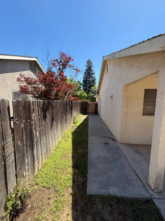 $399,950 | 4702 West Mesa Avenue, Fresno, CA 93722