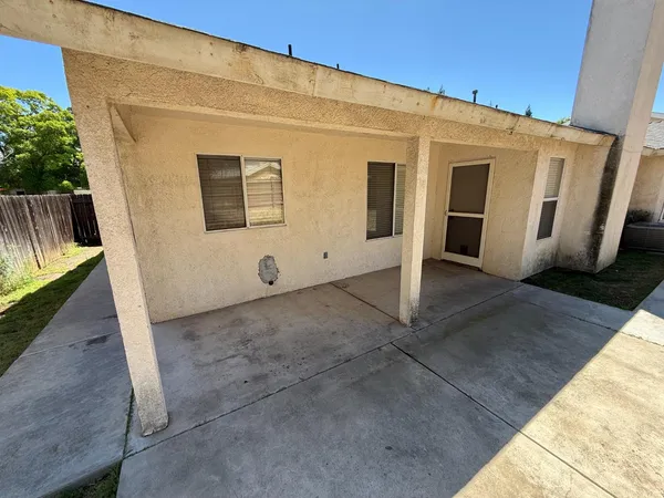 $399,950 | 4702 West Mesa Avenue, Fresno, CA 93722