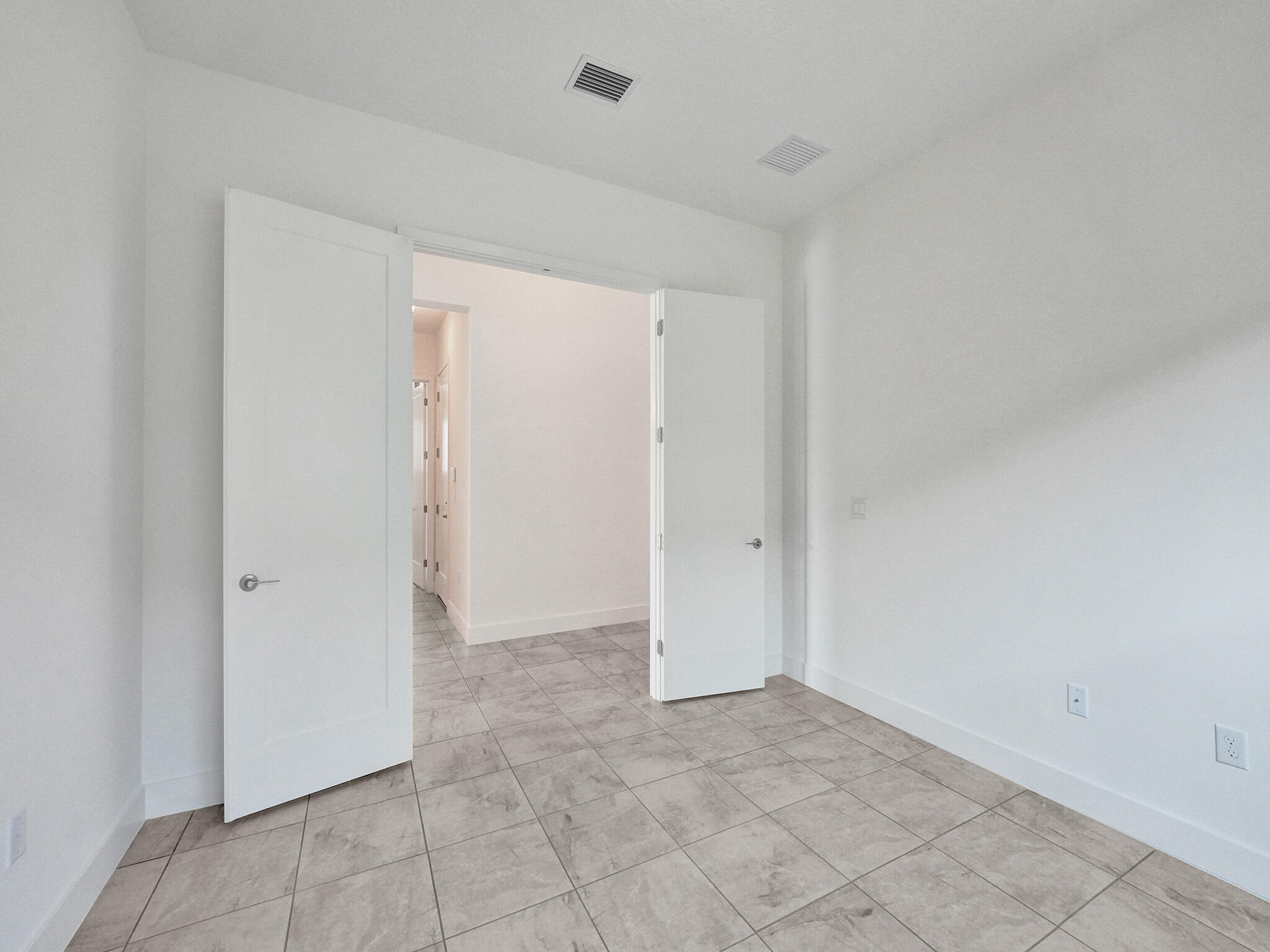 15440 Blue River Road Delray Beach, FL 33446 - Photo 35 of 49 RJP02791