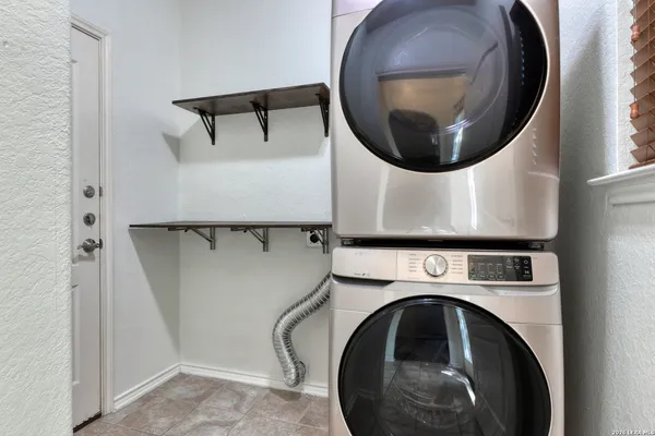 $1,675 | 6130 Pecan Tree, San Antonio, TX 78240