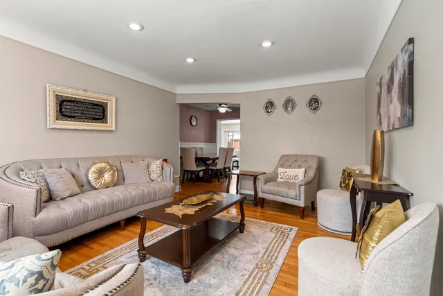 $360,000 | 5845 Plainfield Street, Dearborn Heights, MI 48127