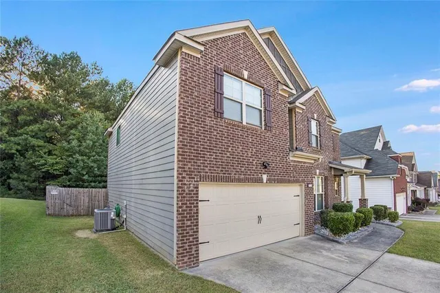 $2,279 | 9776 Ivey Ridge Circle, Jonesboro, GA 30238