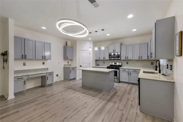 $2,279 | 9776 Ivey Ridge Circle, Jonesboro, GA 30238