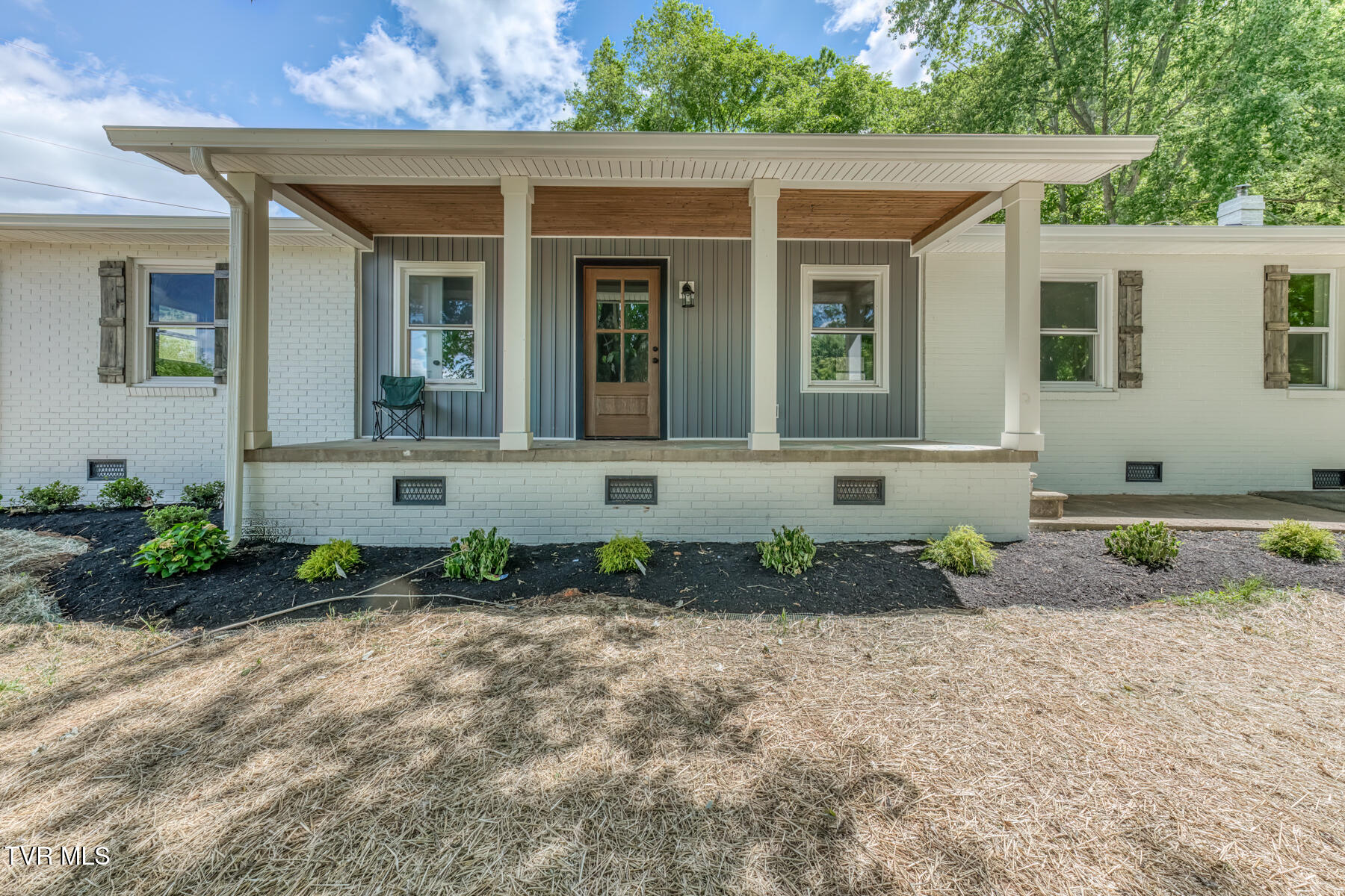 545 J A Hodge Road Piney Flats, TN 37686 - Photo 2 of 43 545 J A Hodge Rd-4