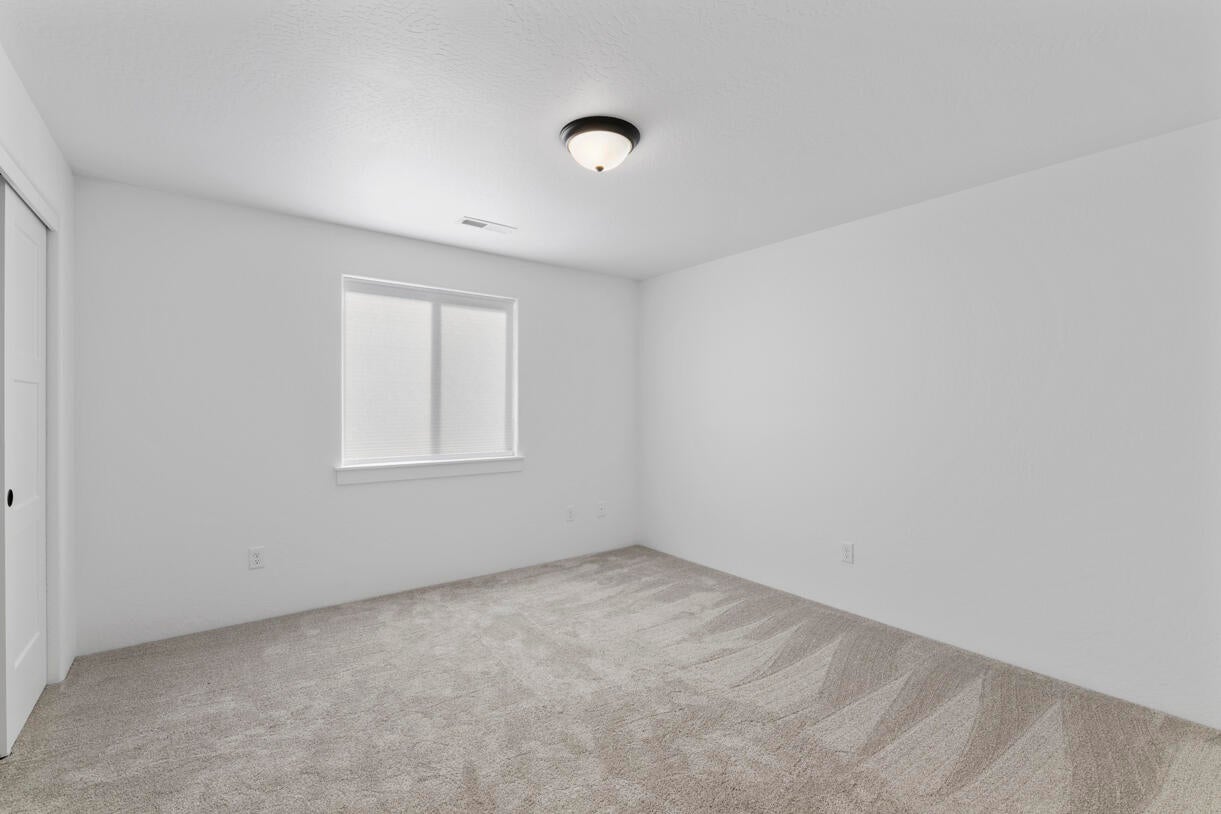 700 Nottingham Terrace Eagle Point, OR 97524 - Photo 18 of 30 18