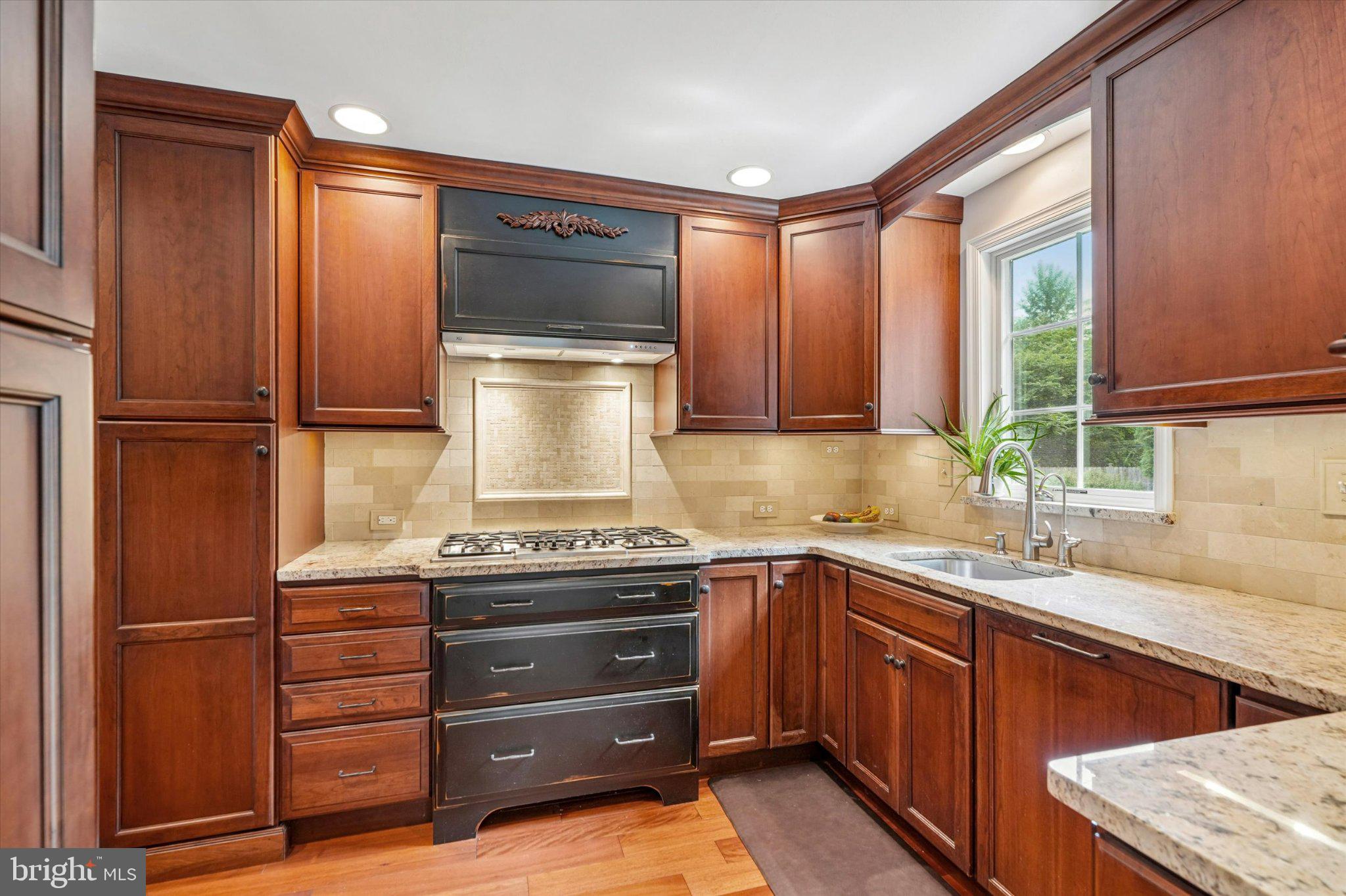 606 Upper Gulph Road Wayne, PA 19087 - Photo 11 of 34 Granite Counters & Beautiful Custom Tilework