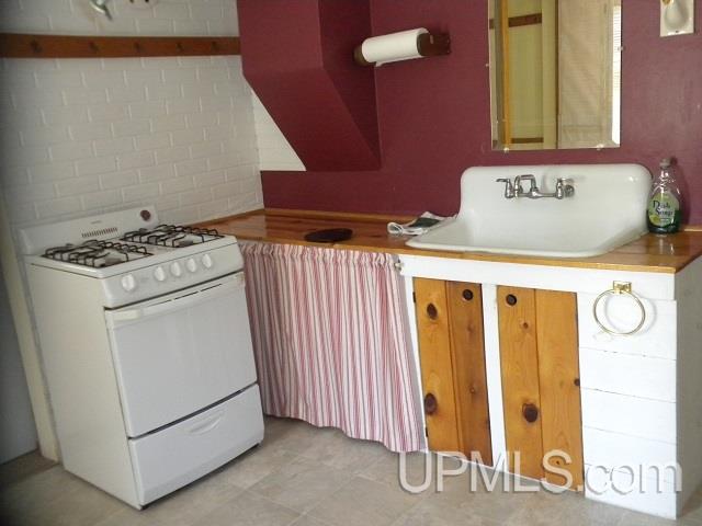 N10350 North River Street Ramsay, MI 49959 - Photo 4 of 27