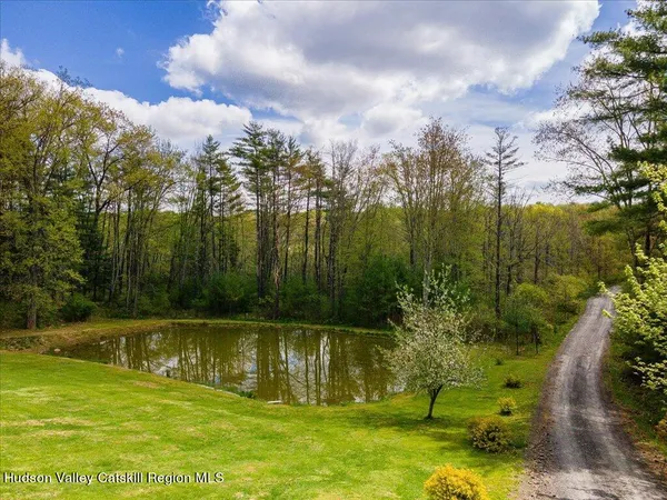 $696,999 | 424 Joys Lane, Hurley, NY 12443