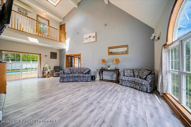 $699,499 | 424 Joys Lane, Hurley, NY 12443