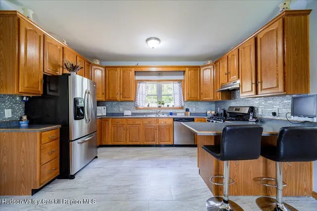 $699,499 | 424 Joys Lane, Hurley, NY 12443