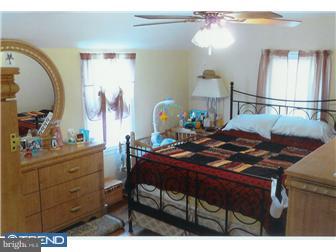 400 Holmes Road Morton, PA 19070 - Photo 8 of 10 Bedroom - Main