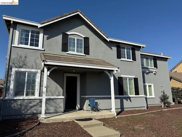 $3,800 | 236 Cogburn Way, Vacaville, CA 95687