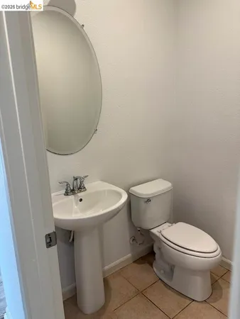 $3,800 | 236 Cogburn Way, Vacaville, CA 95687