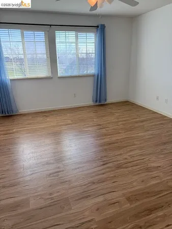 $3,800 | 236 Cogburn Way, Vacaville, CA 95687