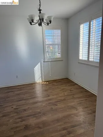 $3,800 | 236 Cogburn Way, Vacaville, CA 95687