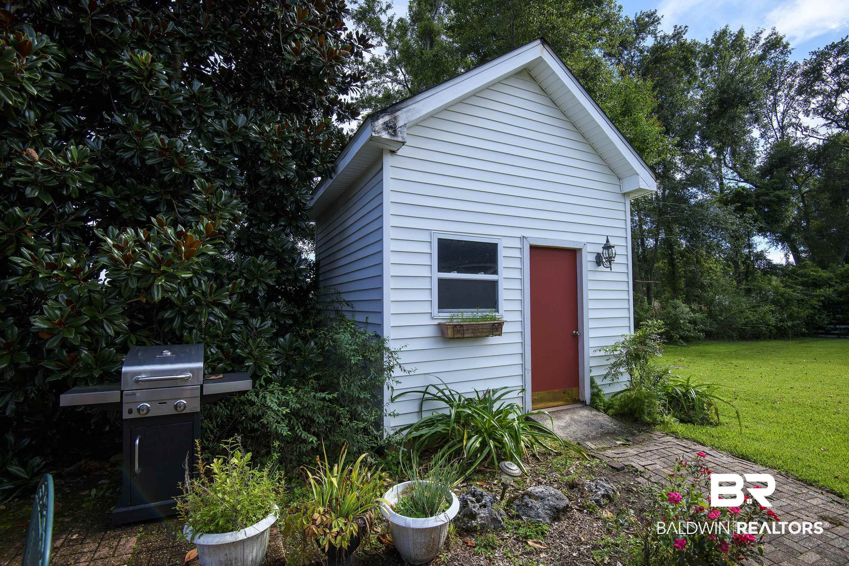 132 Vivian Loop Fairhope, AL 36532 - Photo 9 of 31