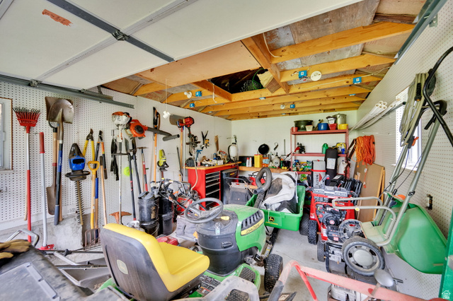 1506 Lakeview Drive Bountiful, UT 84010 - Photo 55 of 58 workshop area or storage