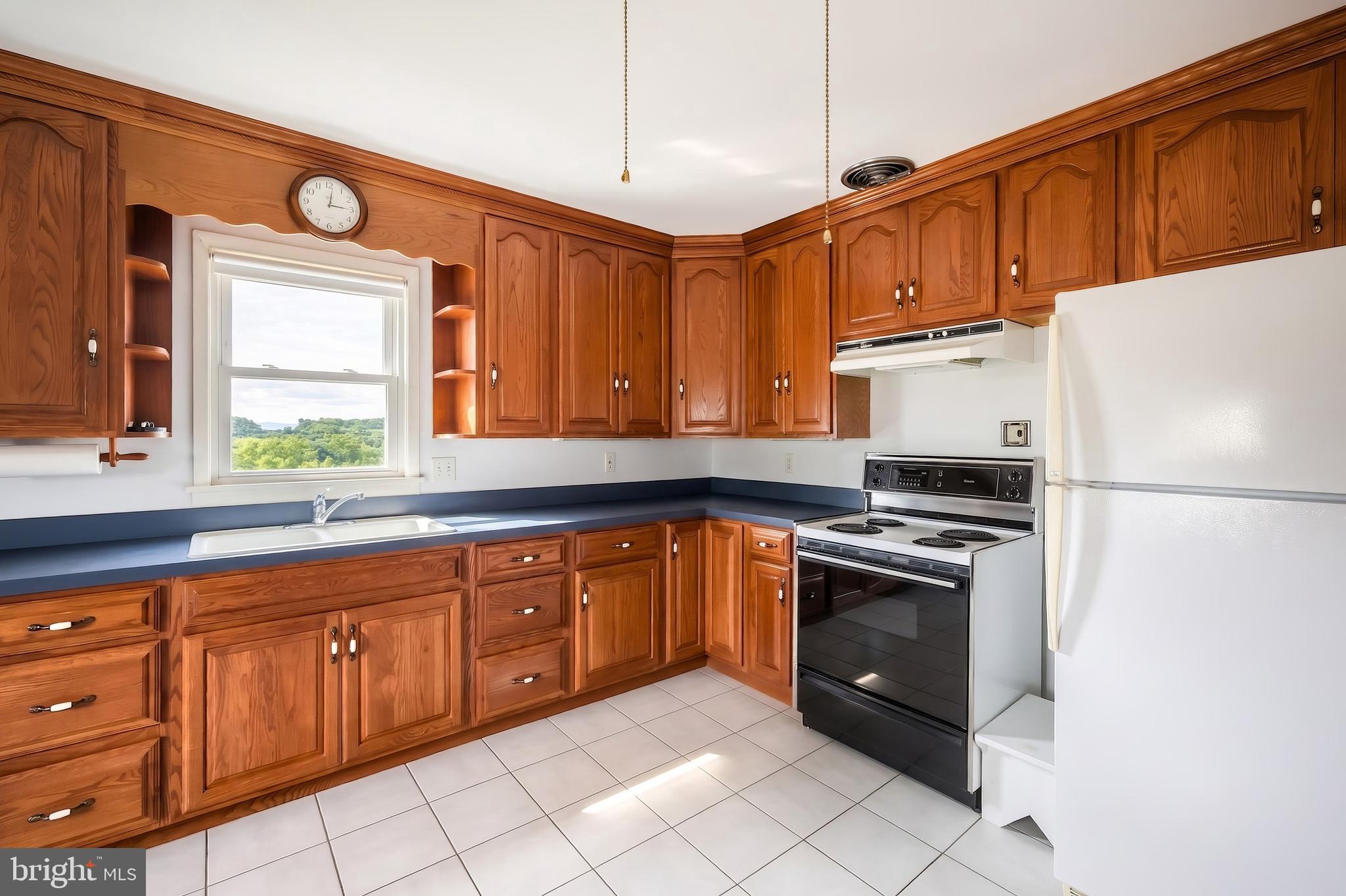 2056 Bridgeview Road New Freedom, PA 17349 - Photo 12 of 39