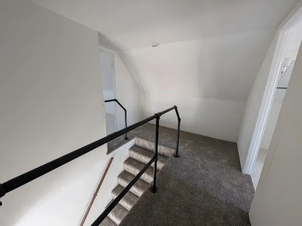 $1,995 | 53 4th Street, Unit B, Dover, NH 03820