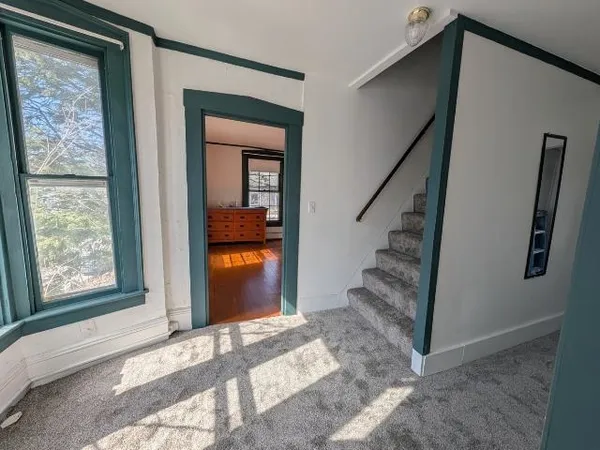 $1,995 | 53 4th Street, Unit B, Dover, NH 03820