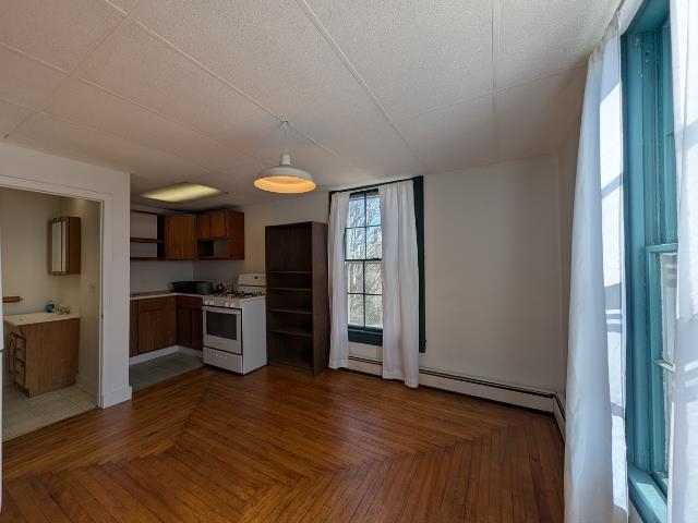 53 4th Street, Unit B Dover, NH 03820 - Photo 8 of 29