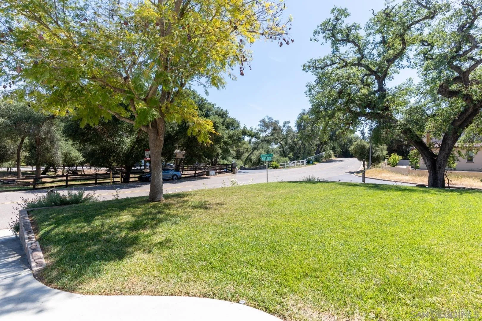 28108 Mountain Meadow Road Escondido, CA 92026 - Photo 27 of 44