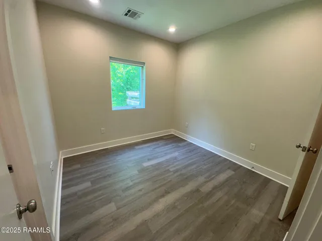 $1,350 | 700 South St Antoine Street, Unit B, Lafayette, LA 70501