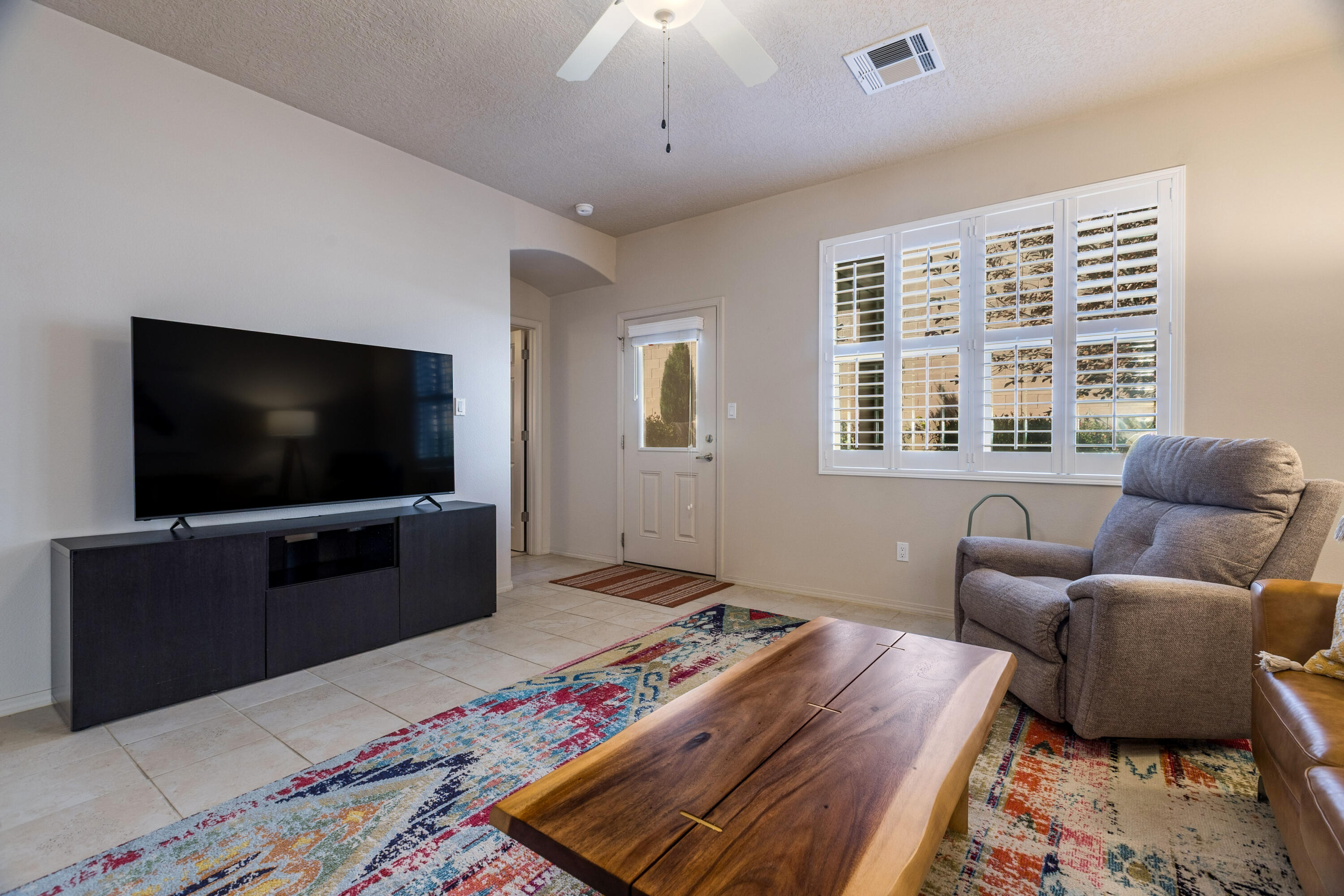 6105 Santa Fe Trail Drive Northeast Rio Rancho, NM 87144 - Photo 15 of 49 Gallery Image 15