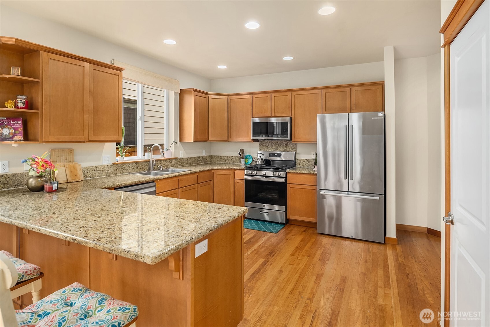 18430 42nd Avenue Southeast Bothell, WA 98012 - Photo 9 of 30