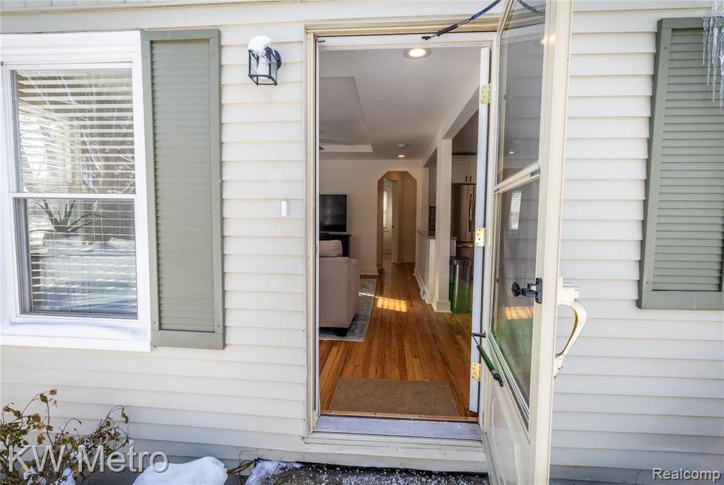 235 Eleanor Road Highland, MI 48356 - Photo 5 of 28