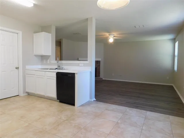 $2,275 | 2628 South Wavecrest Court, Little Elm, TX 75068
