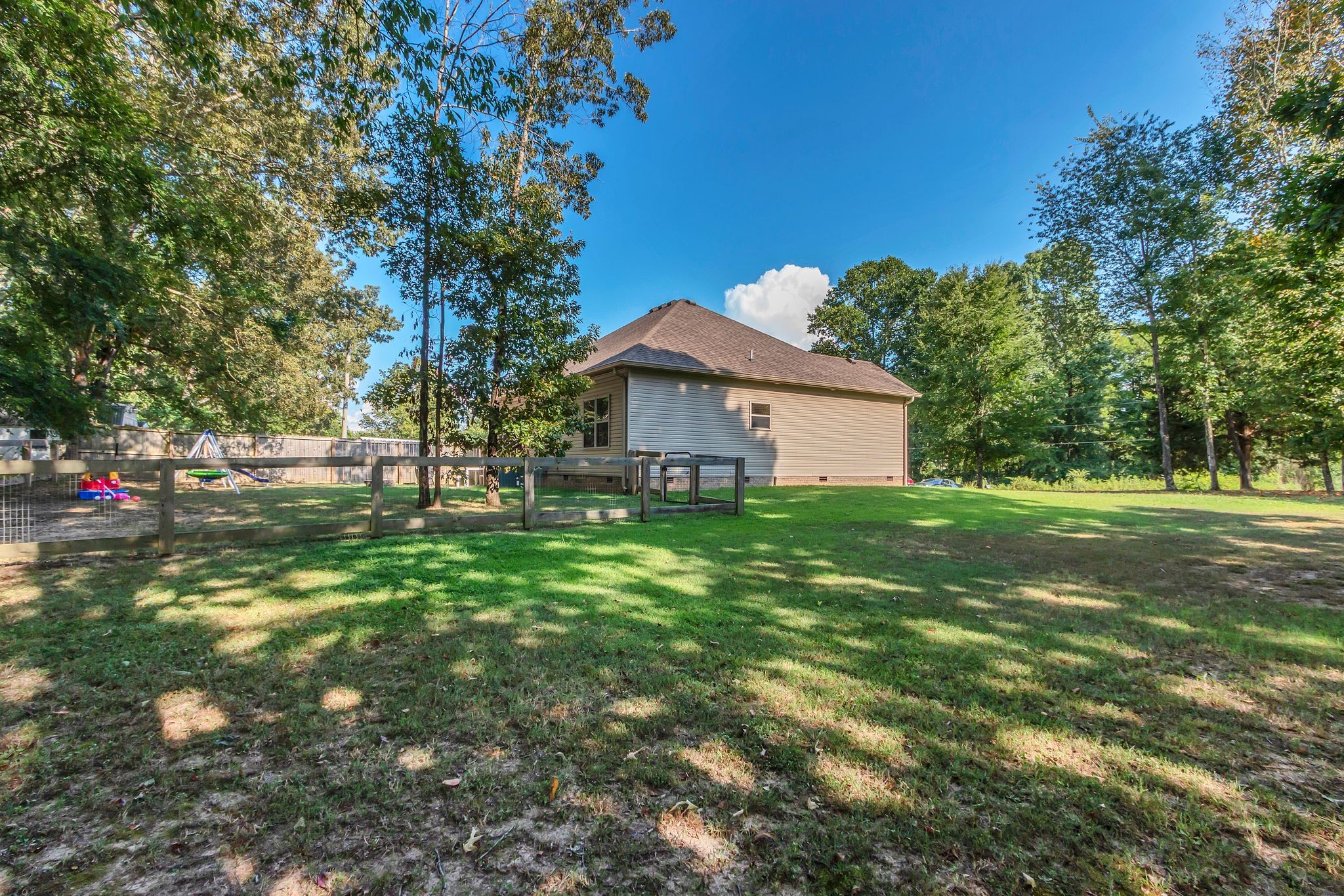 1027 Garton Road Burns, TN 37029 - Photo 35 of 36 a house view with a garden space