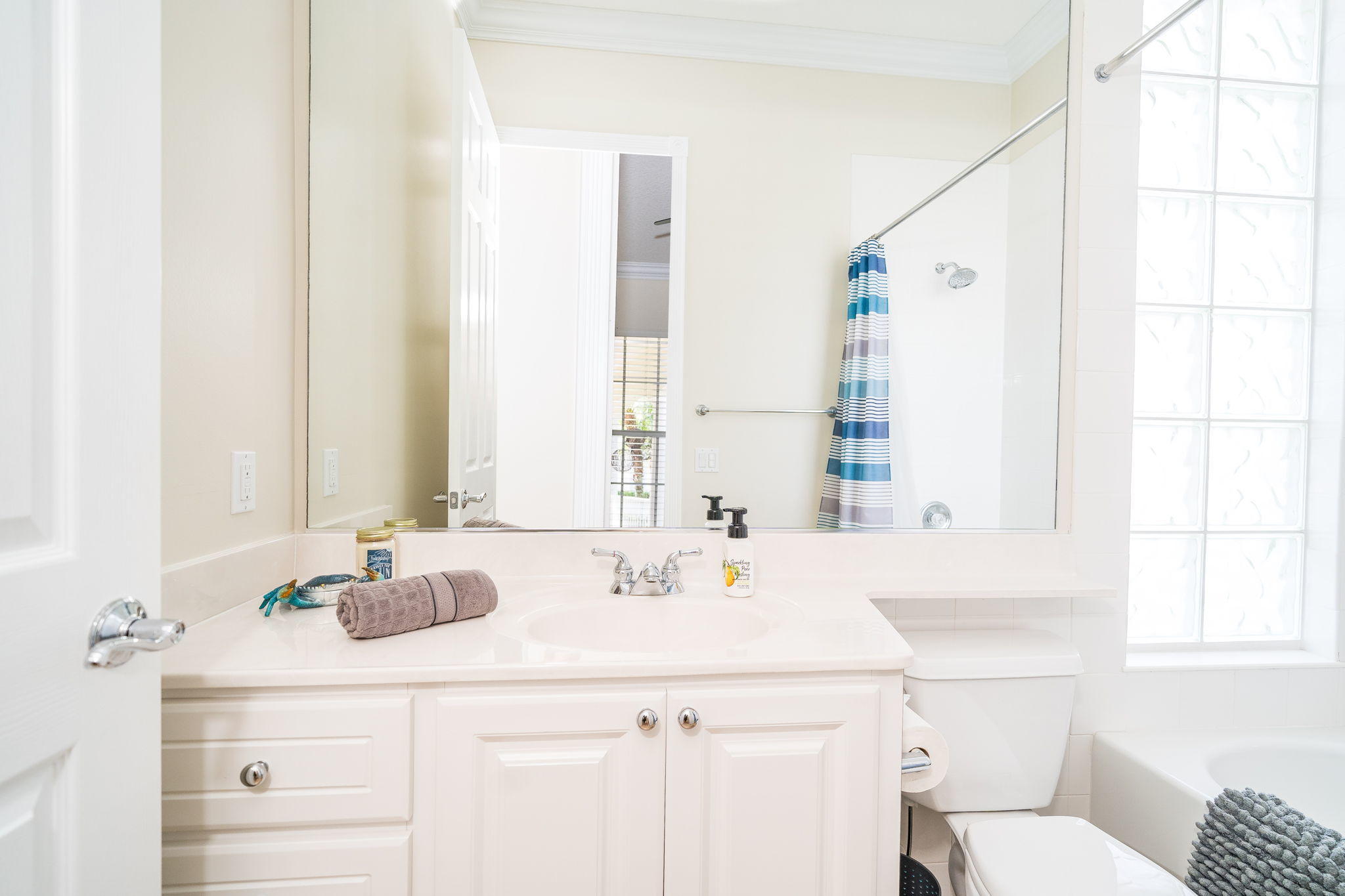 8336 Yorke Road Wellington, FL 33414 - Photo 26 of 47 4th bathroom