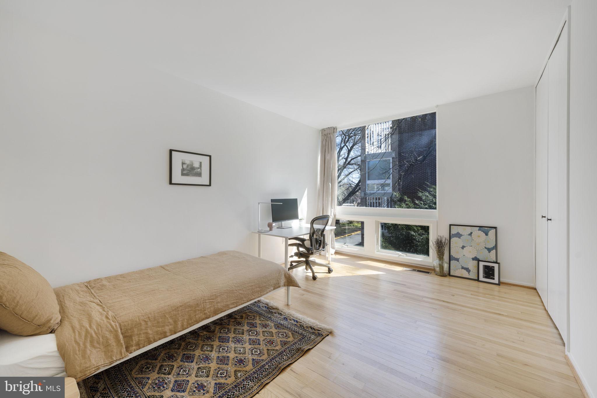 11527 Hickory Cluster Reston, VA 20190 - Photo 4 of 30 a living room with furniture and a fireplace