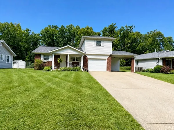 $224,900 | 121 Heltonville Road West, Bedford, IN 47421