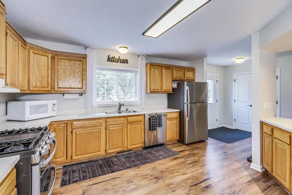$439,900 | 50544 Lakeside Circle, Rush City, MN 55069