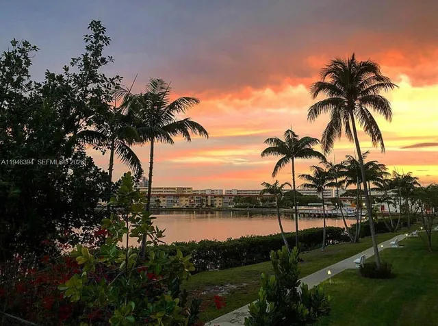 $2,399 | 18061 Biscayne Boulevard, Unit 301, Aventura, FL 33160